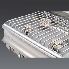 Using water underneath the burner